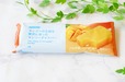 【ウエルシア／「マンゴーの王様を贅沢に使ったマンゴーアイスバー」（138円）】香料や着色料も不使用で、マンゴーそのものの色味や風味が楽しめます