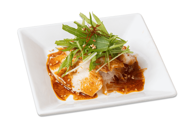 「よだれ鶏」<単品価格:440円(税込)>【焼肉も和食も中華も食べ放題!じゅうじゅうカルビの食べ放題コースに「カツオのたたき」や「エビチリ」などの春限定メニューが登場!】