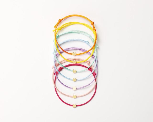 コードブレスレット：各3,960円（税込）