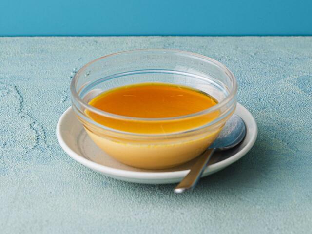 比内地鶏たまごプリン　1個　520円（イートイン限定）／本家あべや（グランスタ八重北／改札外2F 北町酒場）【グランスタ プリン総選挙2026】