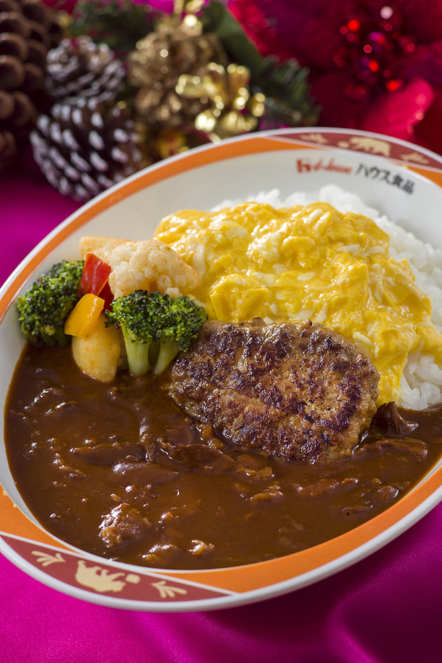 ハンバーグ＆エッグのハッシュドビーフ 1,280円｜東京ディズニーランド「ハングリーベア・レストラン」｜東京ディズニーリゾート「ディズニー・クリスマス」