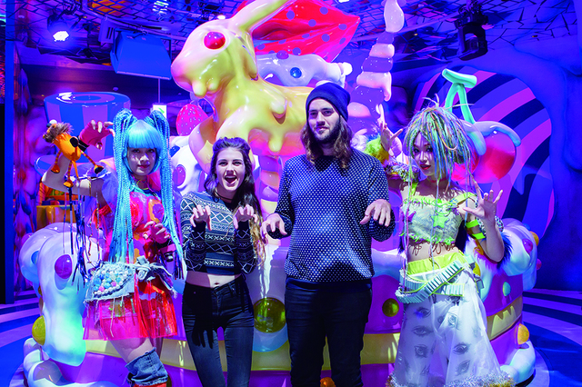 まるで異次元の遊園地！「Restaurant & BAR  KAWAII MONSTER CAFE HARAJUKU」