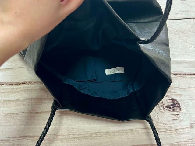 裏地はリサイクル素材を使用