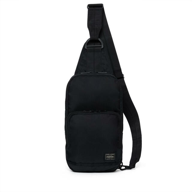 「PORTER / FLASH SLING SHOULDER BAG」31,900円（税込）
