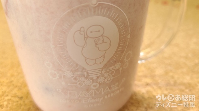 ベイマックスのビーカーマグでフルーチェ