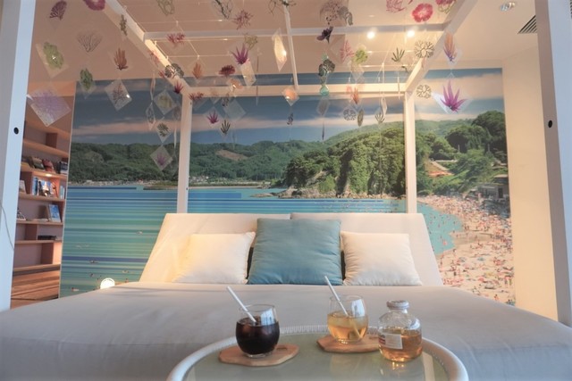 【星野リゾート　リゾナーレ熱海】ソラノビーチ Books＆Cafe