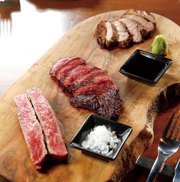 「熟成肉」の名店／旬熟成（麻布十番）　  旬熟成 MEAT 盛合せ 2人前8000円（和牛200g・豚100g）