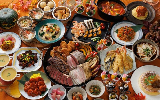 「スカイグリルブッフェ 武藏」＜期間：2025年9月1日〜10月31日＞【圧倒的な眺望とライブ感あふれるグリル料理が楽しめる！「スカイグリルブッフェ 武藏」の秋の味覚ブッフェ開催中！】