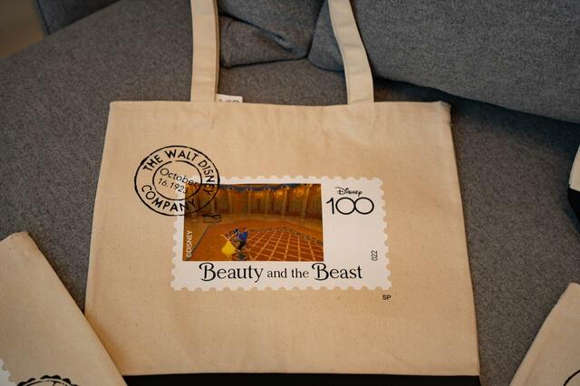 トートバッグ｜3,300円｜銀座 伊東屋「ディズニー100周年」グッズ