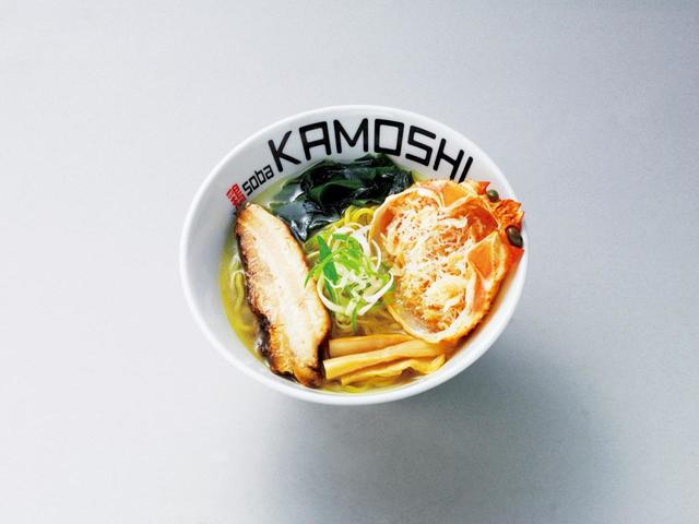 （札幌）鶏soba KAMOSHI　/カニ甲羅盛り塩ラーメン