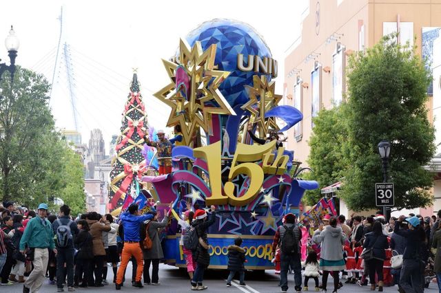 ユニバーサル・RE-BOOOOOOOON・パレード｜ユニバーサル・ワンダー・クリスマス｜ユニバーサル・スタジオ・ジャパン