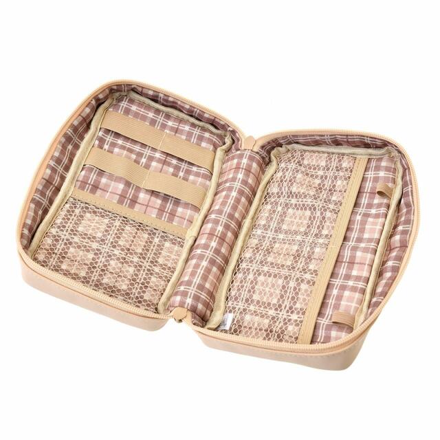 プーさん ガジェットケース White Pooh 2022 3,300円