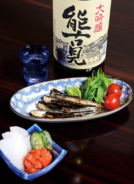 都内「うまい魚＆酒」が味わえる名店／和酒場 庫裏（新橋）　　国産オイルサーディン　780円　ばくらい　800円