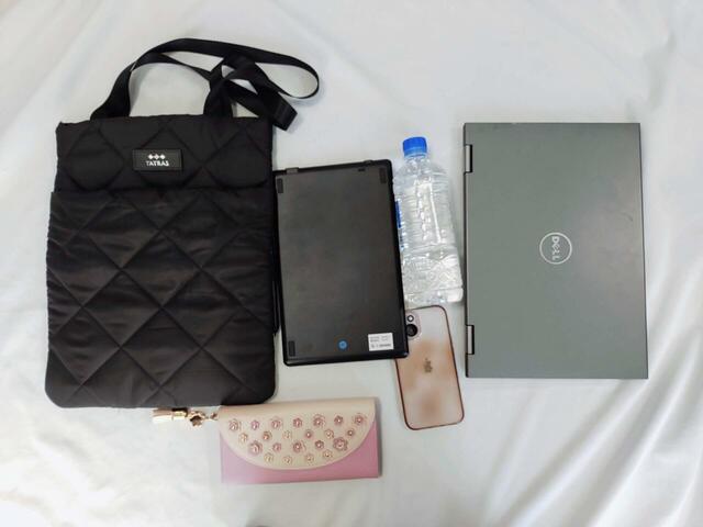 13.5インチのPC、ペットボトルなどもラクラク