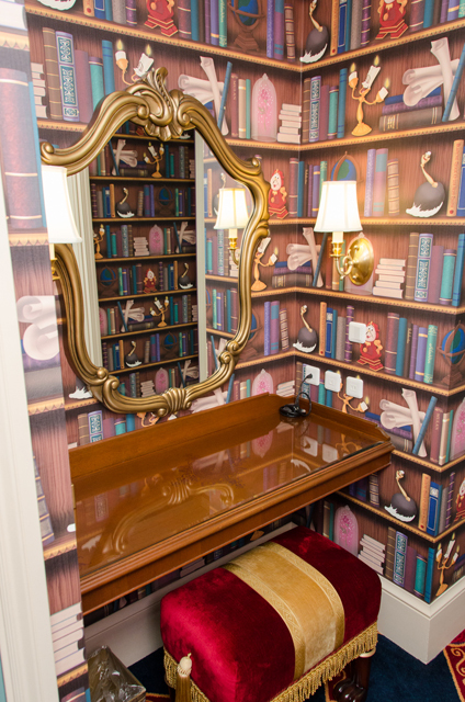 東京ディズニーランドホテル「ディズニー美女と野獣ルーム」©Disney