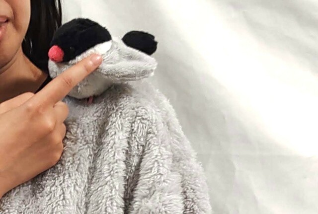 ちょんちょんと、指でつつきたくなる可愛さ