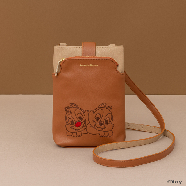 ショルダーバッグ ¥24,200|サマンサタバサ ディズニーコレクション