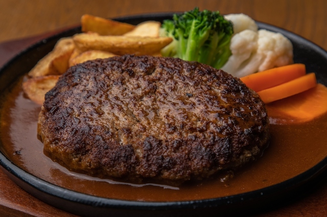 肉汁溢れるジューシーハンバーグ～200g～