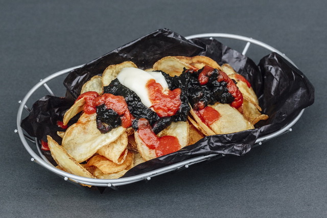 BLACK CHILI CHIPS 780円(税込)