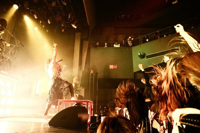 DEZERT　　撮影：小林裕和