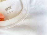 【ユニクロ　クルーネックTシャツ（半袖）】触り心地がだいぶ違う！こちらは細かく織られていて滑らかです
