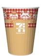 【セブン-イレブン×ちいかわ】「セブンカフェ ホットカフェラテR」204円、「セブンカフェ ホットカフェラテL」260円／発売日：12月3日（水）～順次、販売エリア：全国　※数量限定、店舗によってカップデザインの切り替え時期が異なります、セブンカフェラテ取扱店舗のみ
