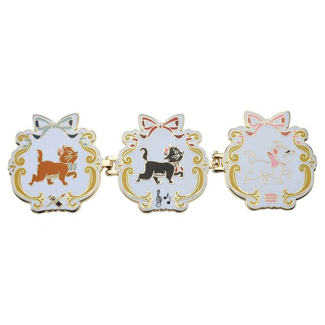 マリー、ベルリオーズ、トゥルーズ おしゃれキャット ピンバッジ The Aristocats by Ann Shen 2,860円