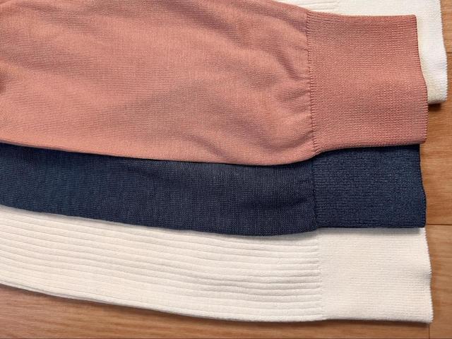 【無印良品：ＵＶカットフレンチリネンクルーネックカーディガン GU：UVカットリブコンパクトカーディガン(長袖) ユニクロ：UVカットクルーネックカーディガン（長袖）】袖にはあまり違いはなし