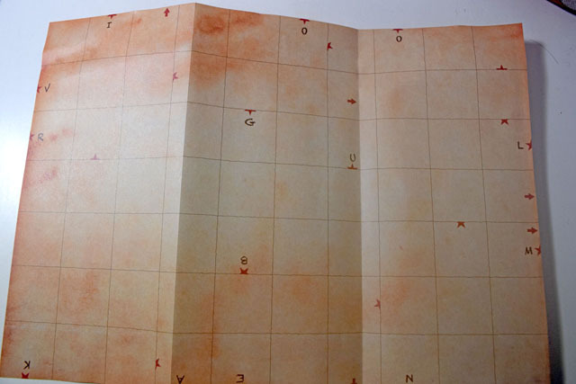 東京ディズニーシー「ドナルドと宝の地図」©Disney 解答編:宝の地図の裏面に注目