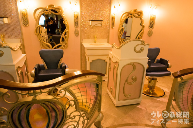 「ビビディ・バビディ・ブティック」サロン内|東京ディズニーランド ワールドバザール