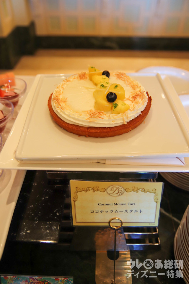 “ドナルドのホット・ジャングル・サマー”スペシャルメニュー|ブッフェレストラン「シャーウッドガーデン・レストラン」