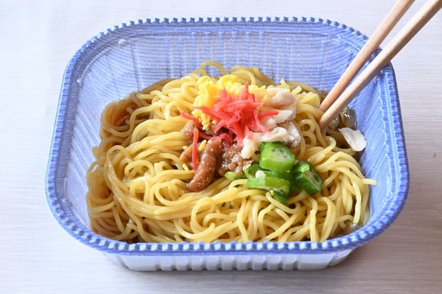 【ニチレイ 冷やし中華】具材をのせたらキンキンに冷えた冷やし中華が！