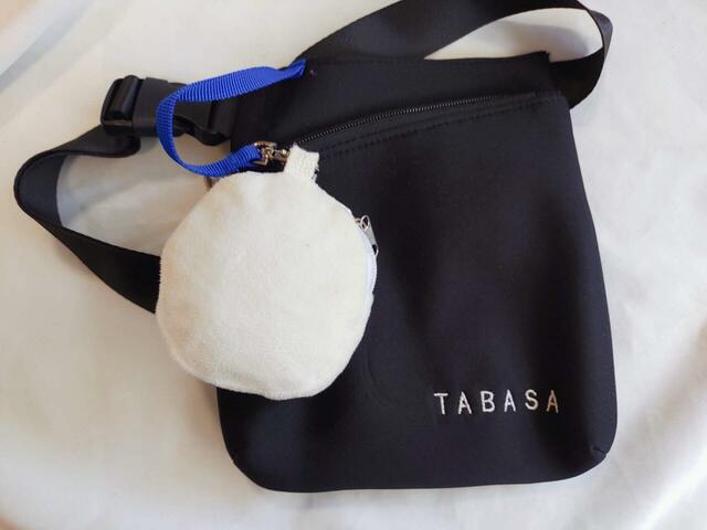 今回はキーチェーンにチャームを取り付けました