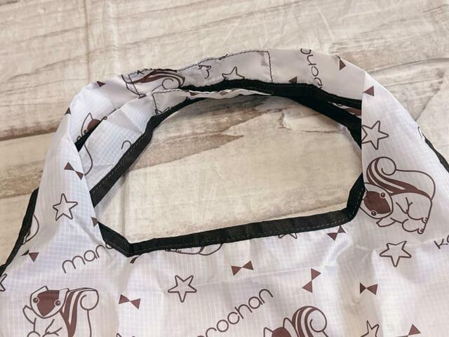 持ち手は肩がけ可能なのもうれしいポイント