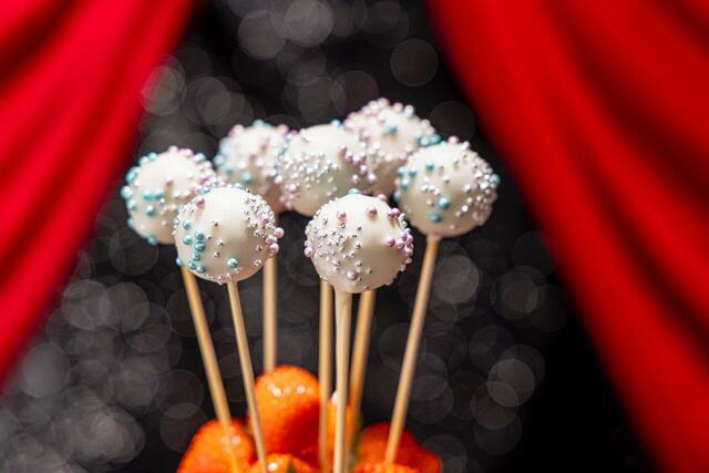 「ロリポップ」<期間:2026年1月9日~3月8日>【【ヒルトン名古屋】ホテルメイドのストロベリースイーツが並ぶ♪甘美な“ストロベリースイーツビュッフェ”開催!】