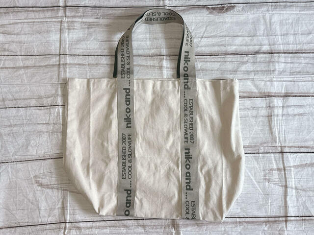オリジナルニコロゴテープBIGトートバッグ／税込3,520円