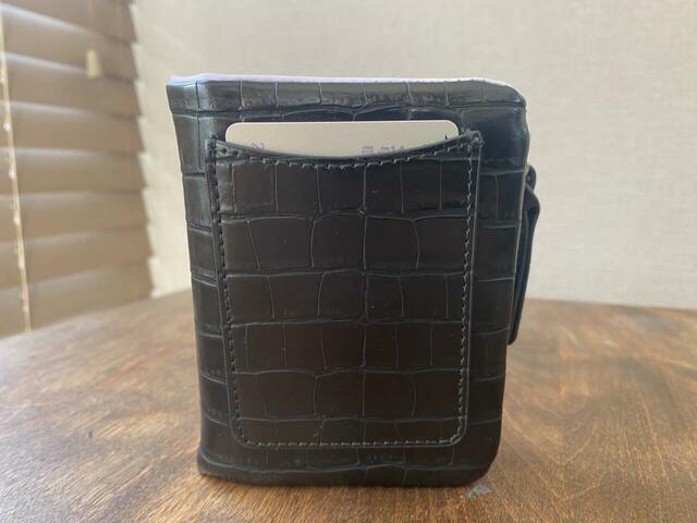 【niko and...　オリジナル二つ折りL字財布】裏面にもカードが1枚入ります