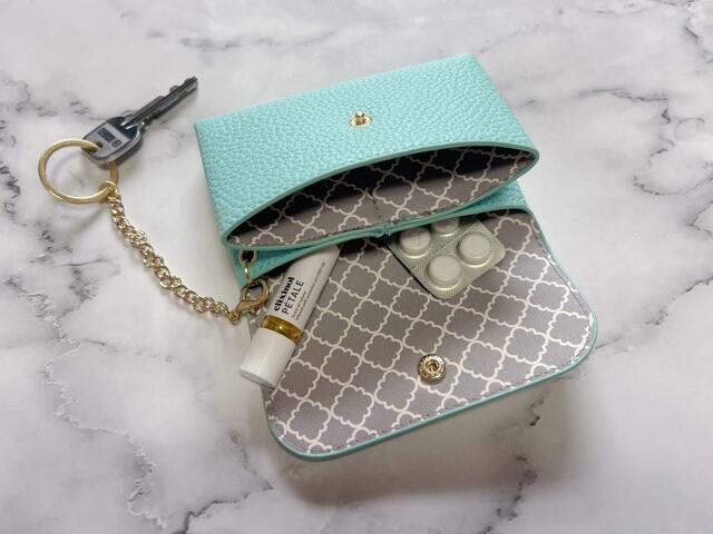 薬やロールオンのオイルなどを入れても◎