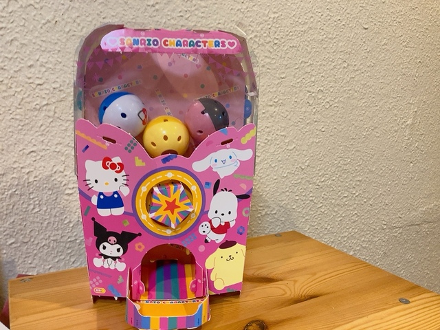 【げんき　2023年夏号付録「サンリオキャラクターズ　ころりんがちゃ」】高さは約24cm