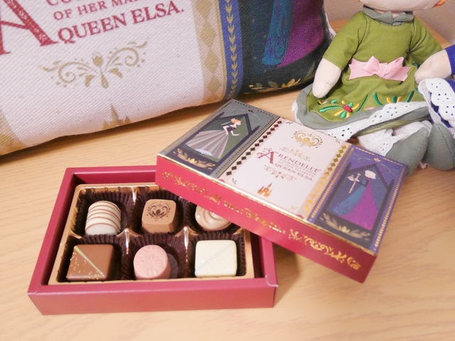 「アナとエルサのフローズンジャーニー」をテーマにしたグッズ｜東京ディズニーシー新テーマポート「ファンタジースプリングス」