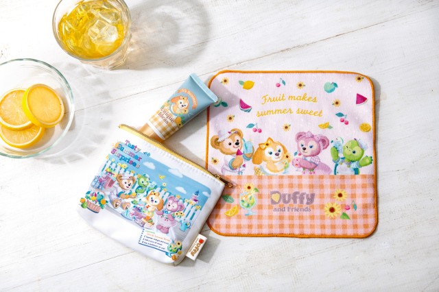 「ダッフィー&フレンズのテイスティ・サマー・サプライズ」おでかけポーチ
