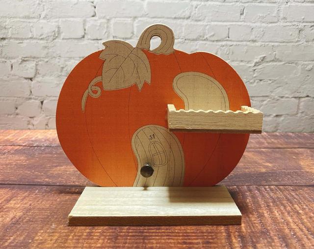 【ナチュラルキッチン】ウッドラックカボチャハウス／税込550円