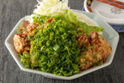 ねぎだく油淋鶏丼 青