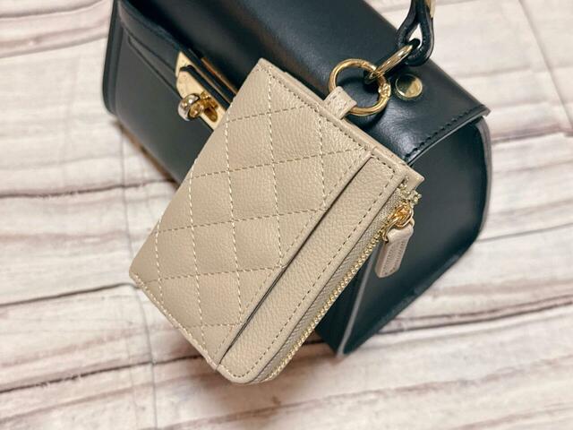 バッグにつけて使用できて便利！