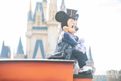 「ミッキーのグリーティングパレード・ウィズ・ヴィランズ」