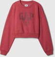 クロップド GAPロゴ スウェット　¥8,990｜Gap x Disney Collegiate