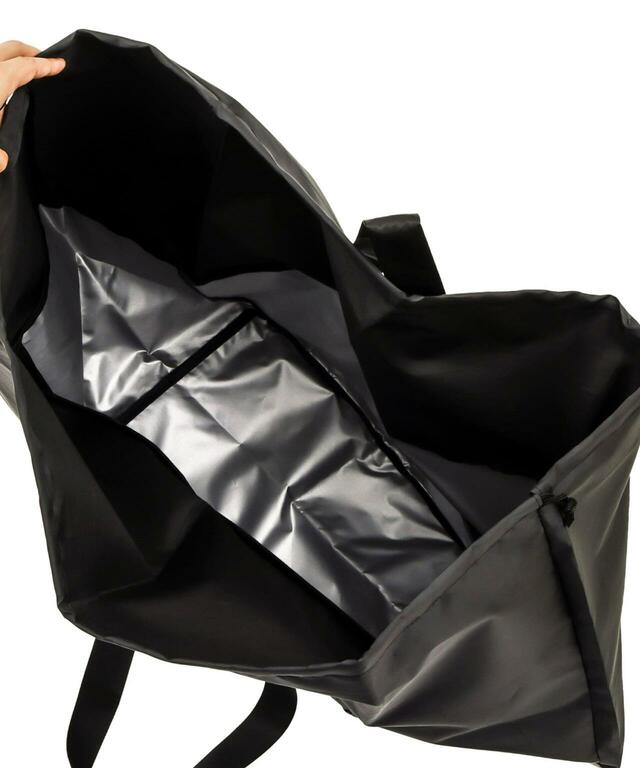 【3COINSの保冷バッグ売れ筋ランキング 9位】「PP保冷買い物バッグ」1,100円（税込）（一部店舗限定）