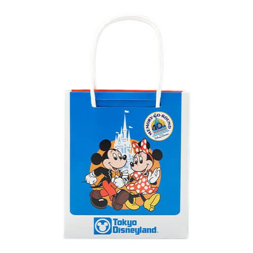 マドレーヌ 1,100円｜内容量：8個（プレーン味）｜東京ディズニーリゾート40周年“ドリームゴーラウンド”「MEMORY-GO-ROUND」グッズ｜発売日：2023年6月13日（月）｜販売店舗：東京ディズニーランド「グランドエンポーリアム」、東京ディズニーシー「エンポーリオ」