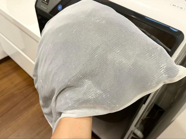 【coca ふんわりシャギーニットカーディガン】毛落ち防止のため、洗濯はネット使用がおすすめです