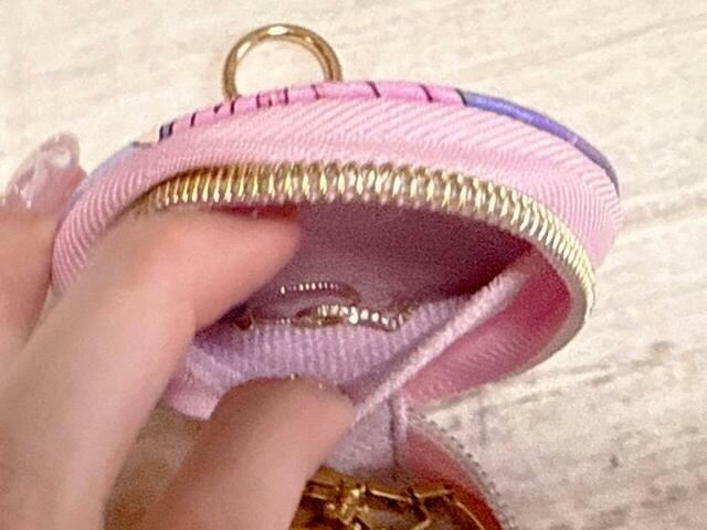 ポケットには華奢なリングを収納！